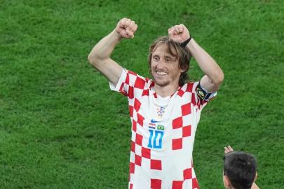 Luka Modric yuvaya dönüyor