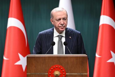 Cumhurbaşkanı Erdoğan Türkmenistan Milli Lideri Berdimuhamedov ile görüştü