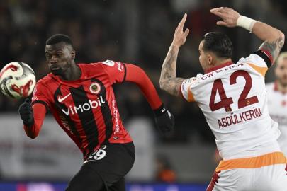 Gençlerbirliği, M'Baye Niang ile yolları ayırdı!