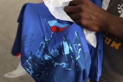 Haiti'den forma tasarımında değişiklik! FIFA'nın siyasi bulması nedeniyle...