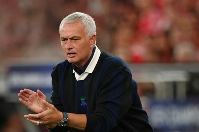 Jose Mourinho Benfica'ya veda etti