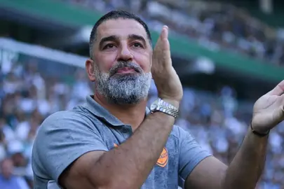 Arda Turan'dan Bursaspor taraftarına övgü: Şampiyonlar Ligi'nde bile...