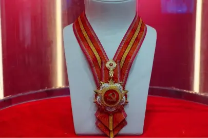 CGTN: 1 Temmuz Madalyası'yla onurlandırılanlar... Halkın içinden çıkan, halka hizmet eden kişiler