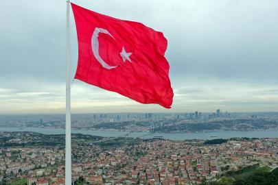 Fitch'ten Türkiye ekonomisine güven mesajı: Kredi notu teyit edildi