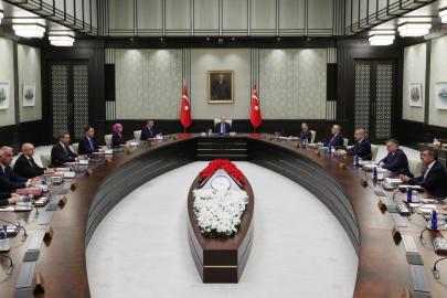 Kabine kritik başlıklarla toplanıyor: Terörsüz Türkiye, ekonomi ve bölgesel gelişmeler