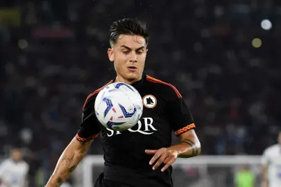 Roma Paulo Dybala ile 2027'ye kadar 'devam' dedi!