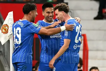 Manchester United'ı eleyen Brighton İngiltere Lig Kupası'nda turladı!